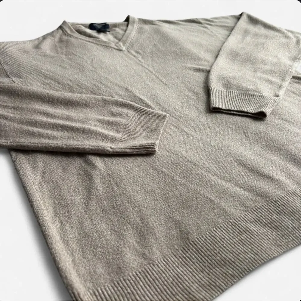 Dockers Men's V-Neck Sweater